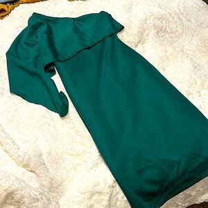 Emerald green one shoulder cocktail dress. Women’s size M.